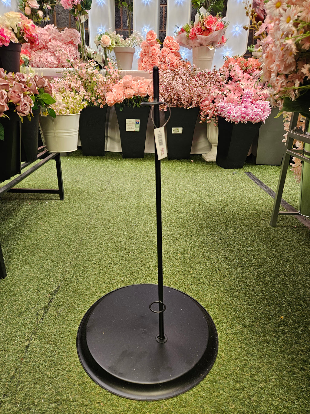 Black Flower Stand