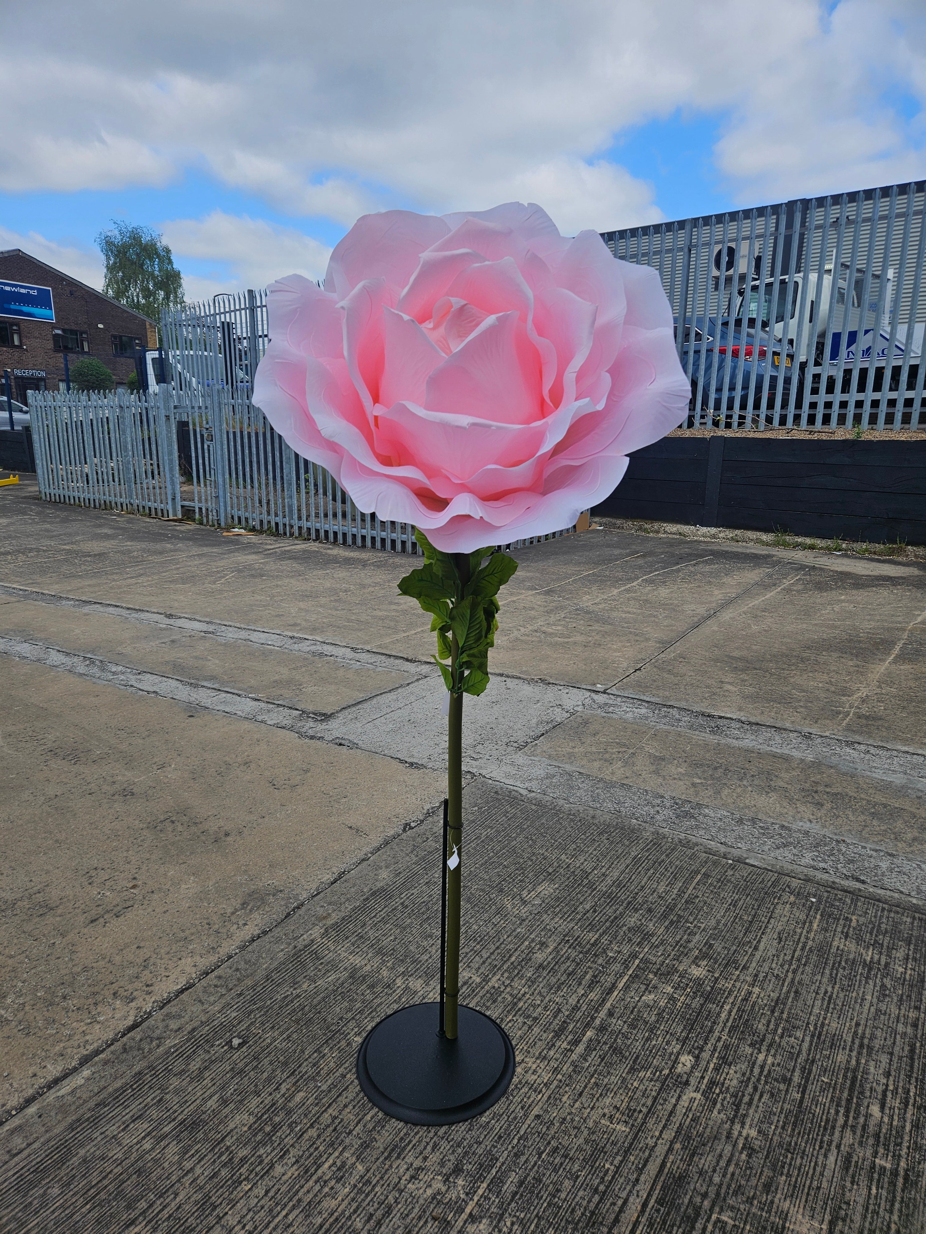 Giant XXL Pink Rose (Stand Not Included)