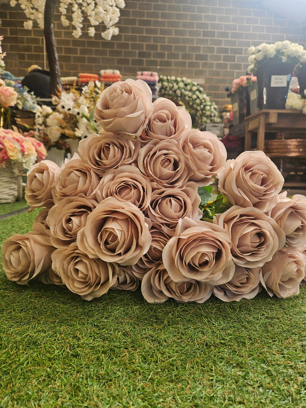 Box of 48 Harper Roses (Nude)