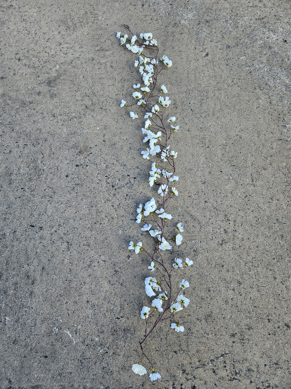 6ft Ivory Blossom Garland