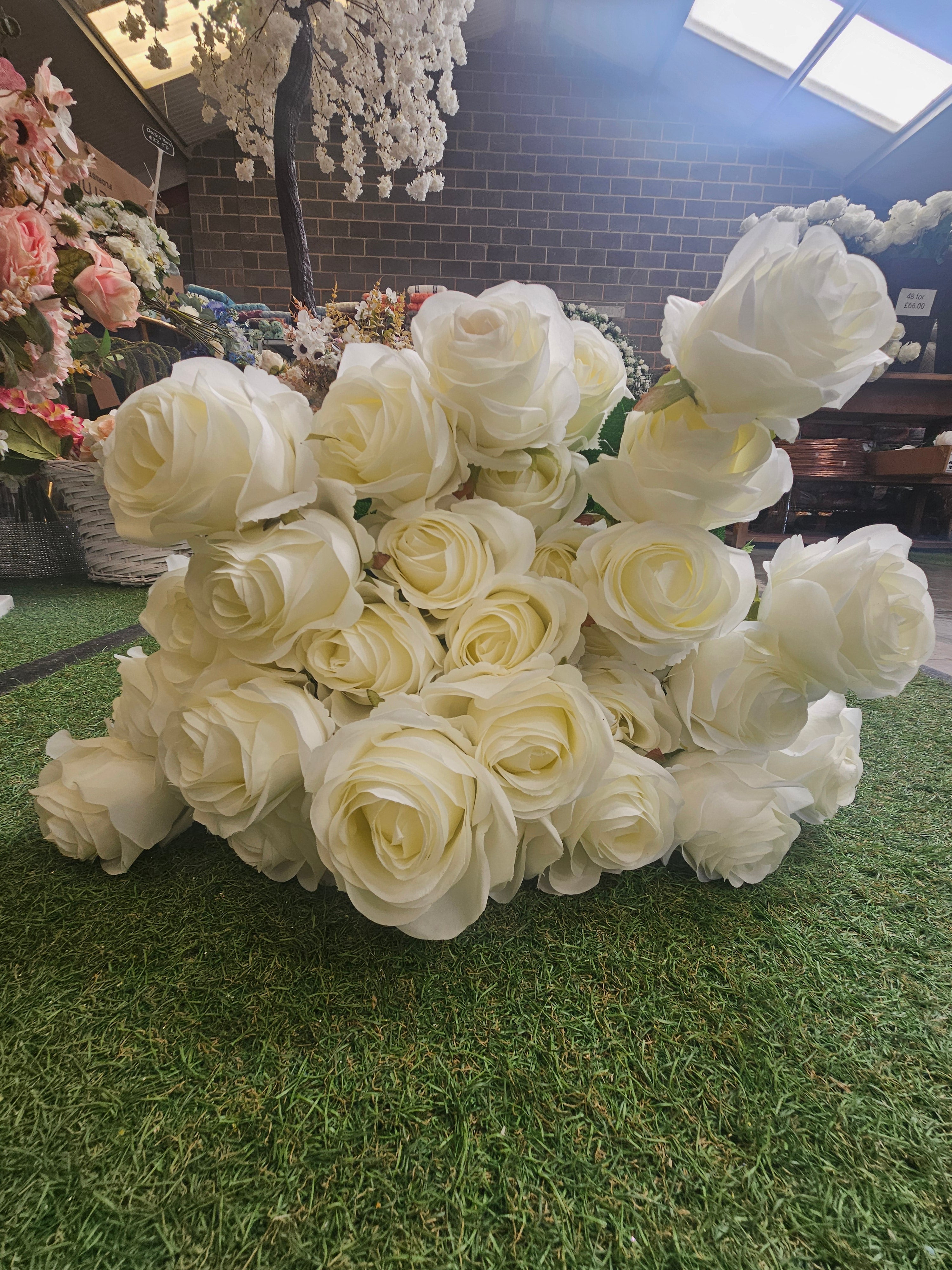 Box of 48 Harper Roses (Ivory)