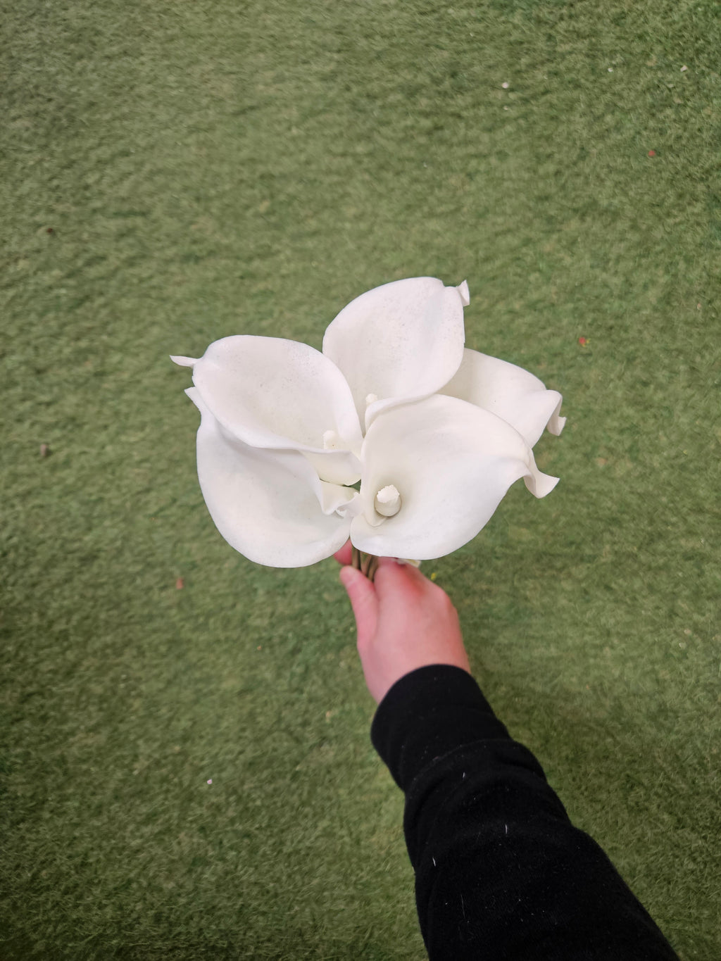Real Feel Calla Lily Bunch