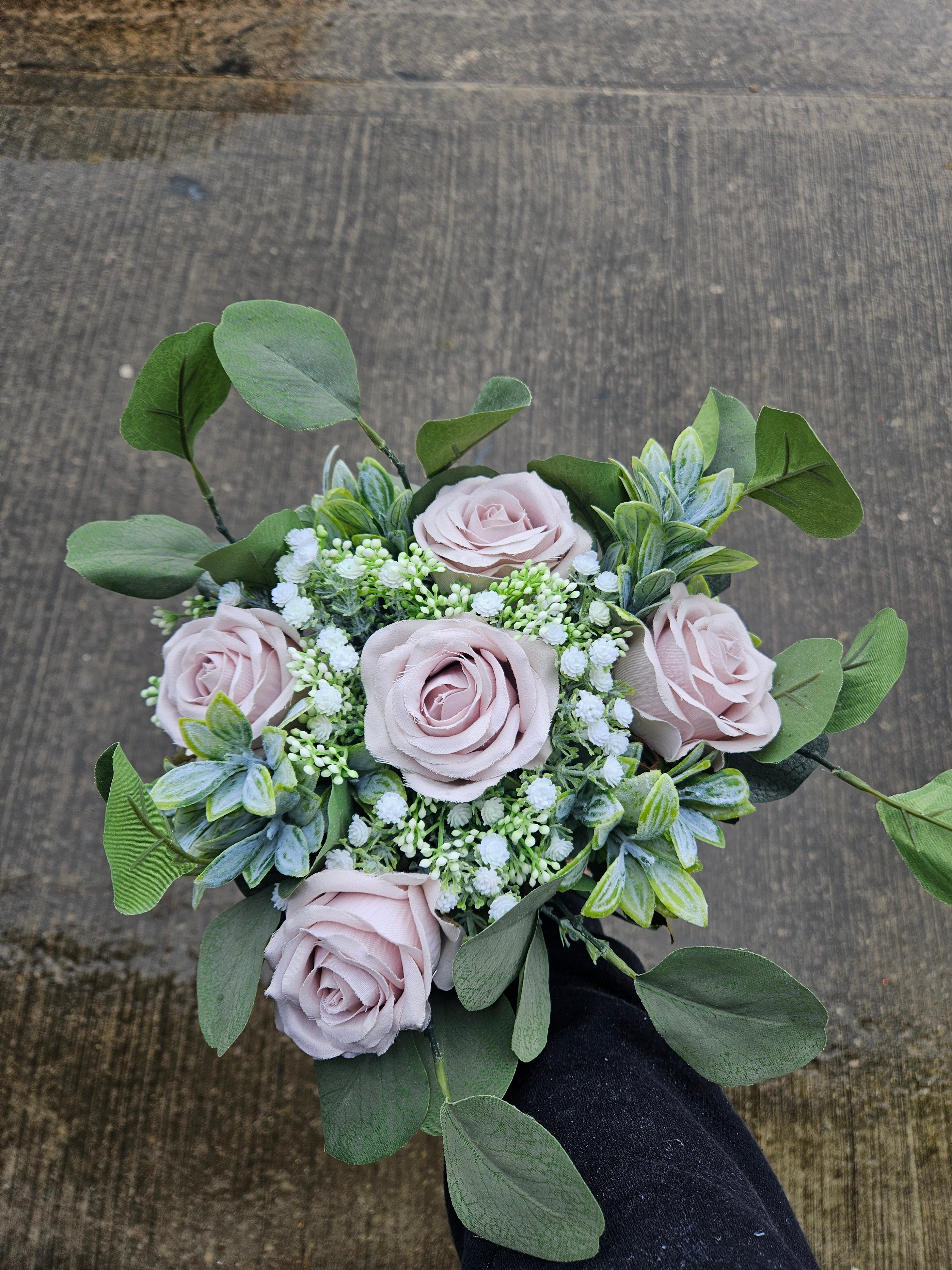 DIY Nude Bridesmaid Bouquet