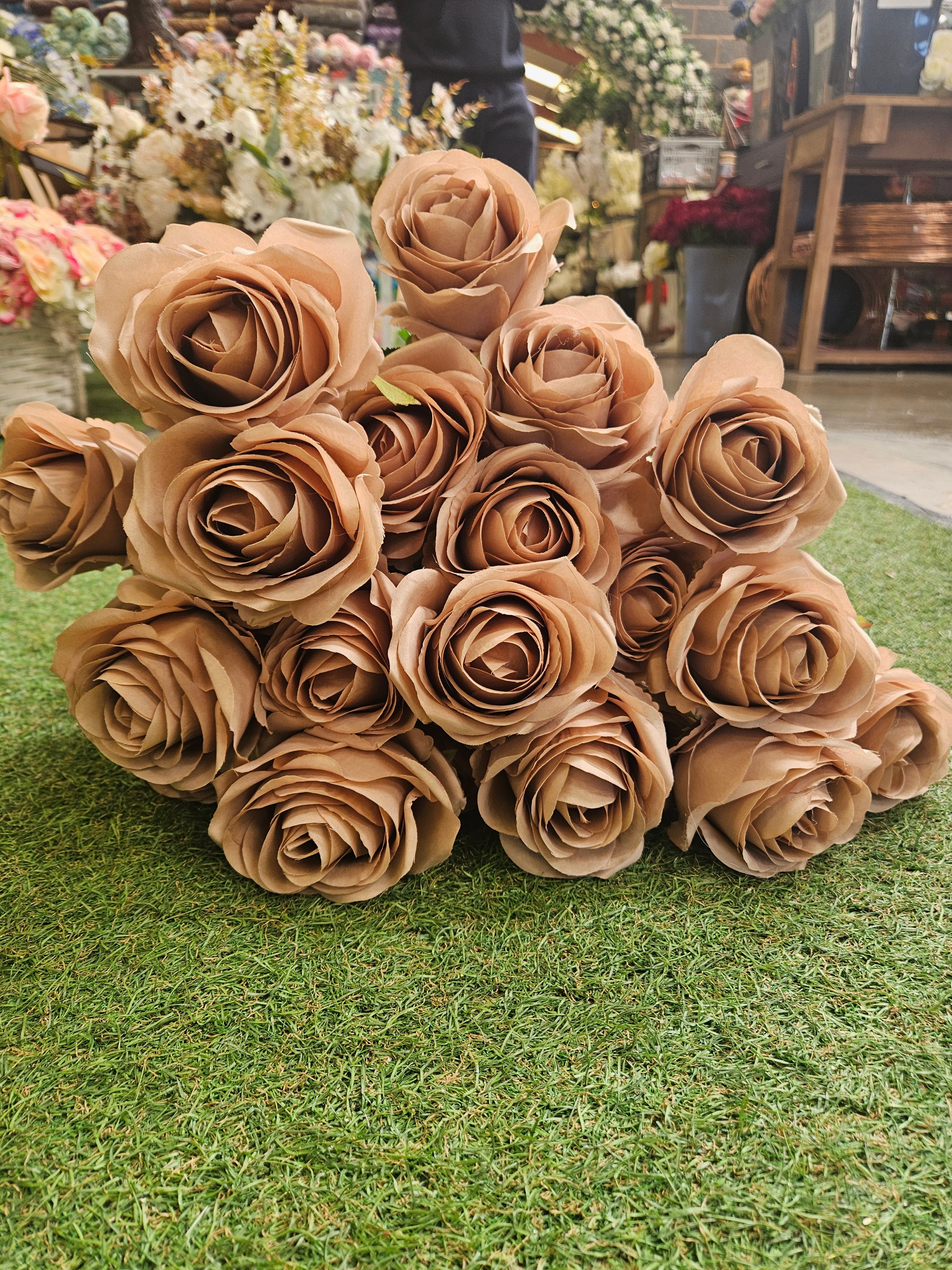 Box of 48 Harper Roses (Coffee)