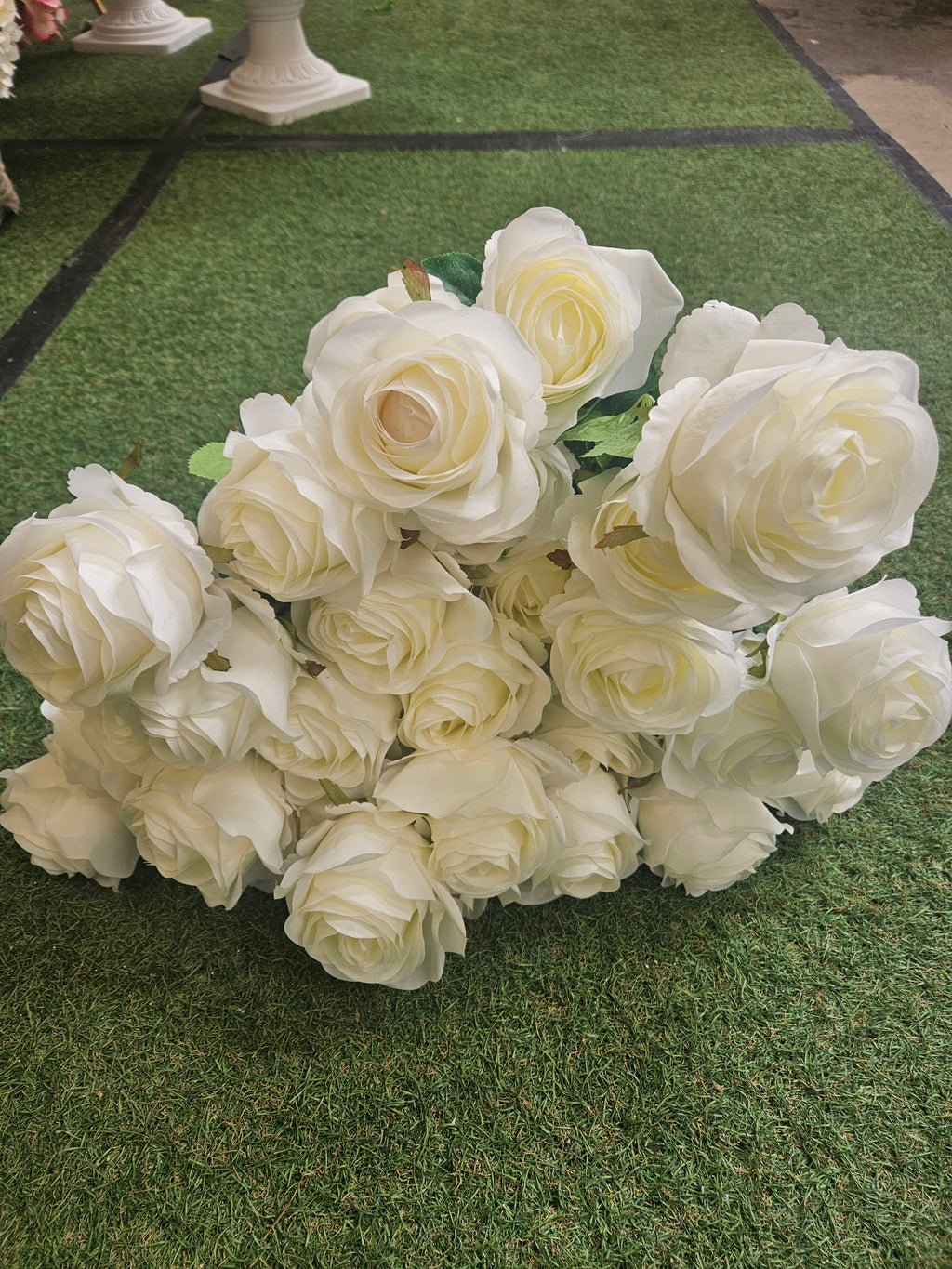 Box of 48 Harper Roses (Ivory)