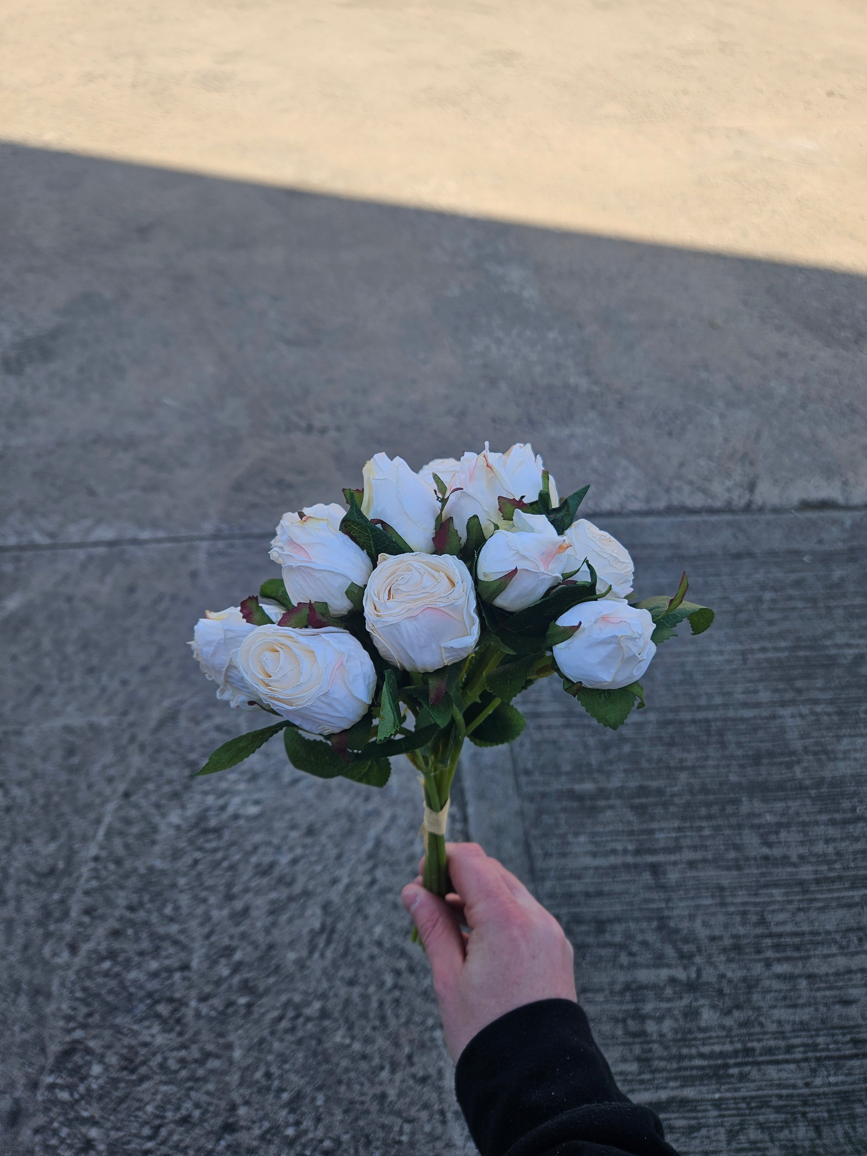 Dry Touch Rose Bunch