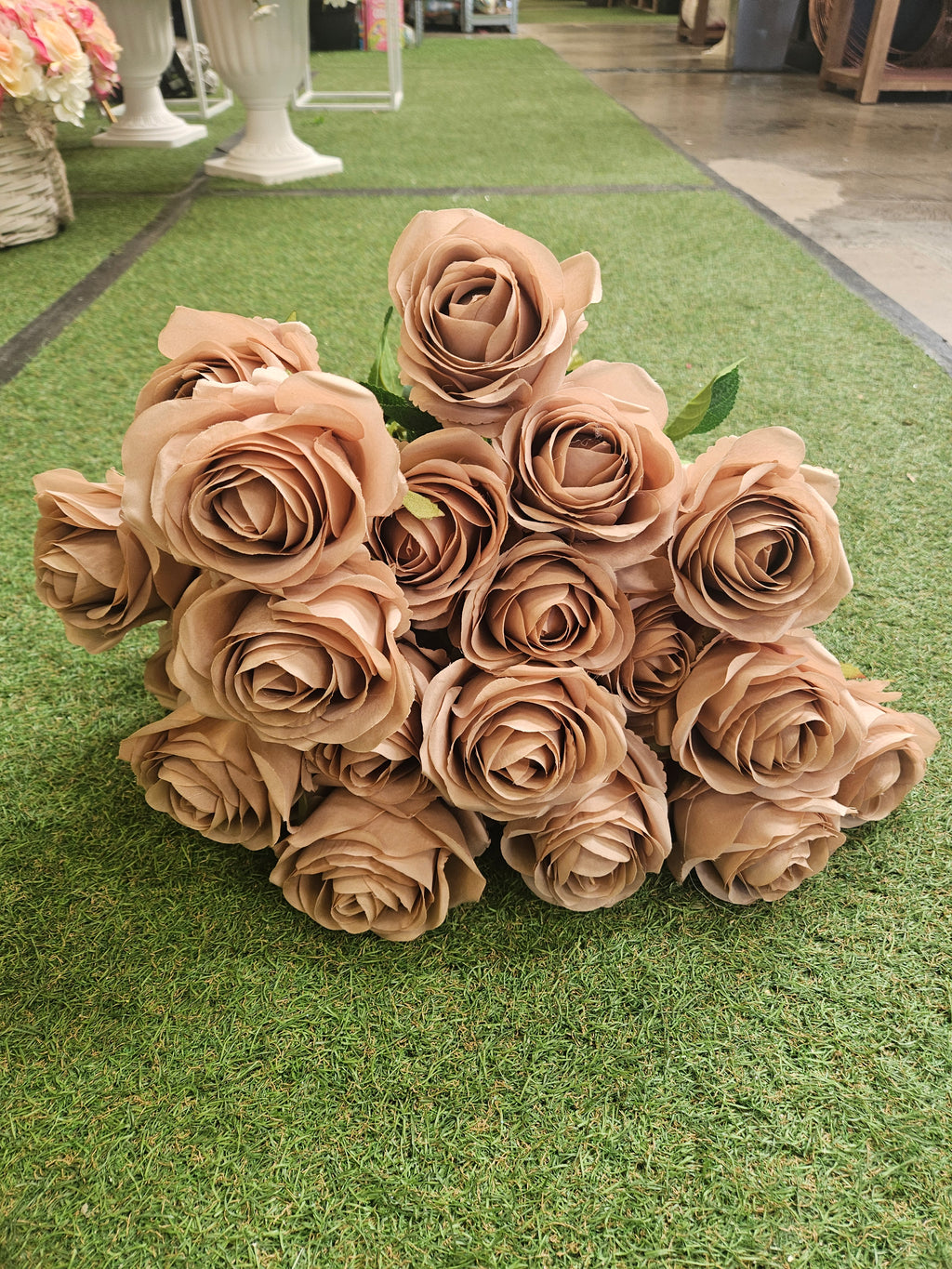 Box of 48 Harper Roses (Coffee)