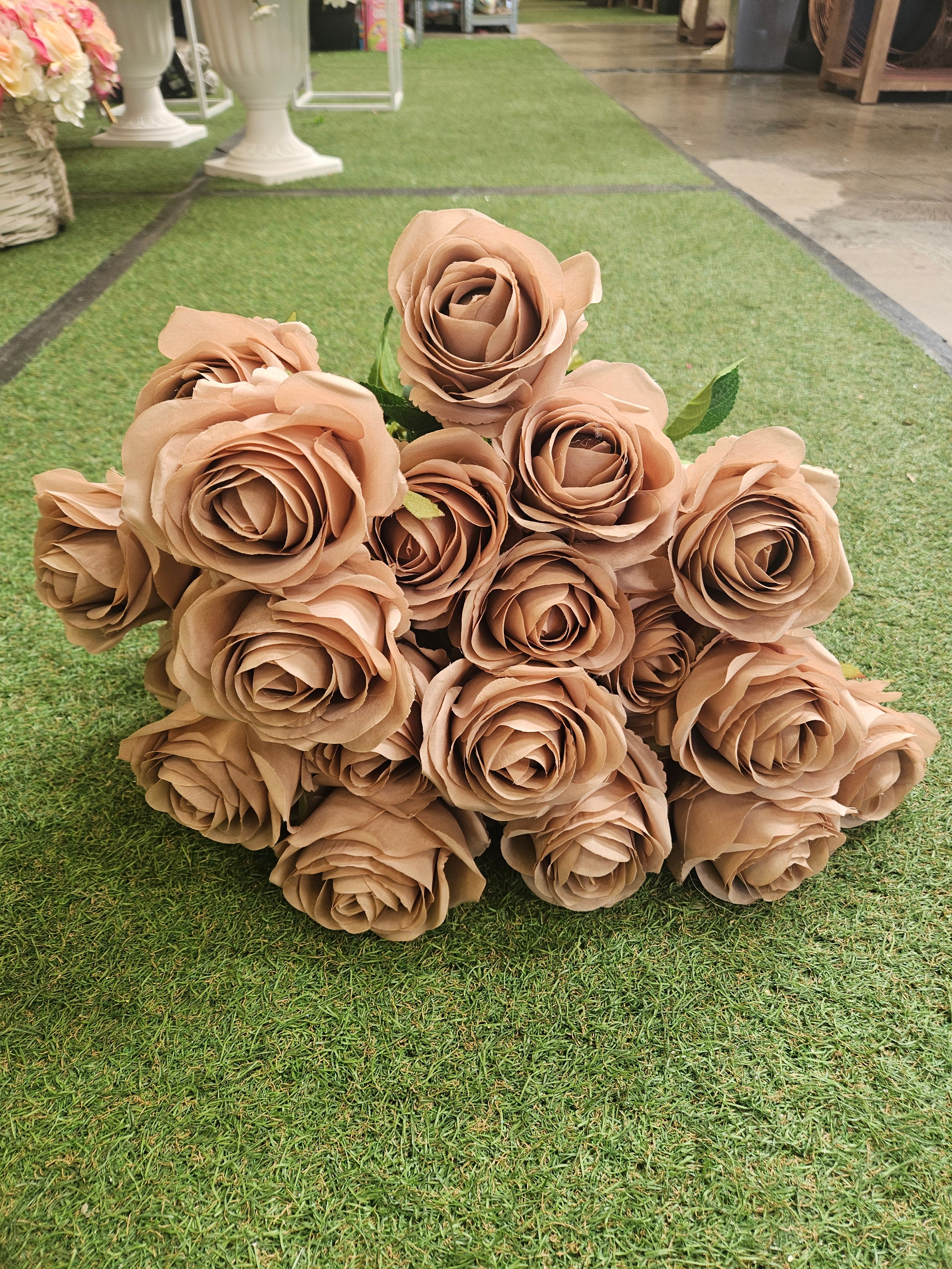 Box of 48 Harper Roses (Coffee)