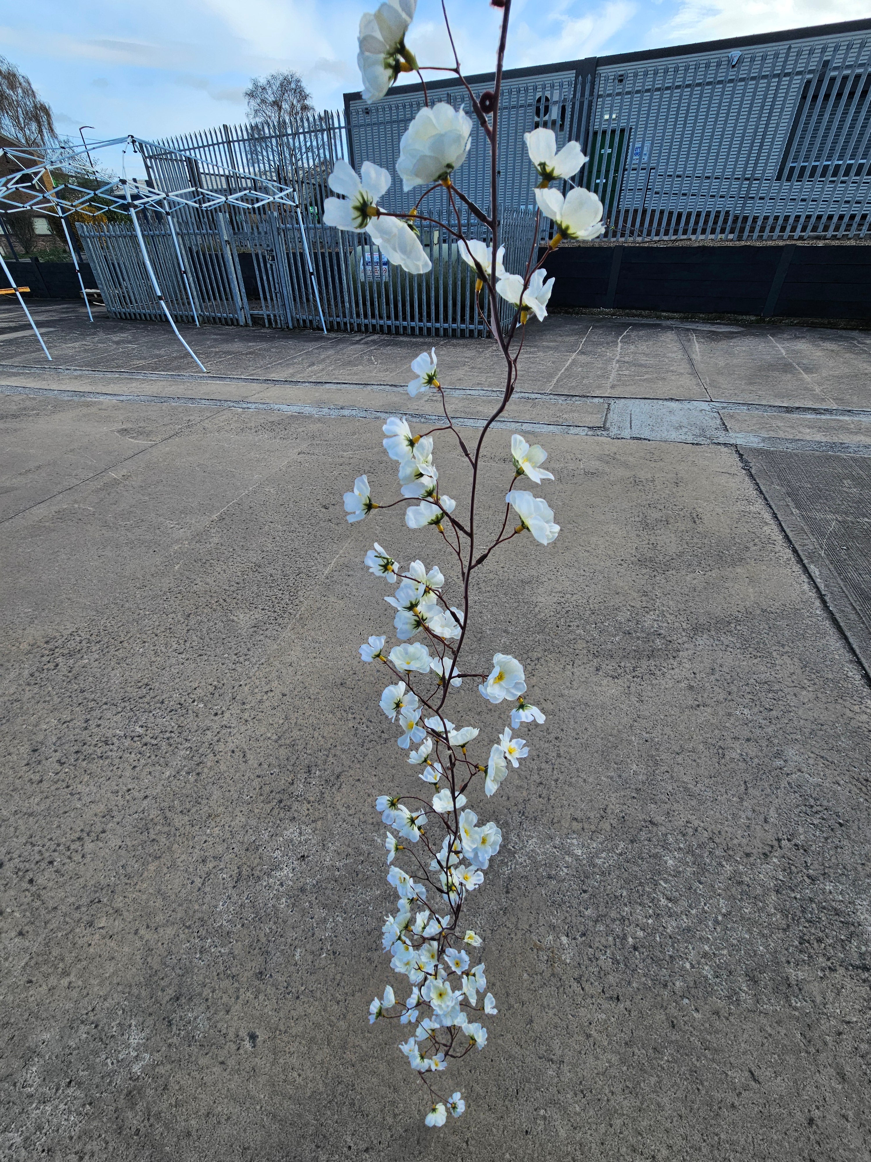 6ft Ivory Blossom Garland